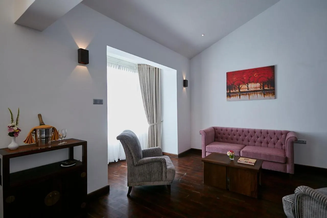 Galway Heights Hotel Nuwara Eliya 4*,  Sri Lanka