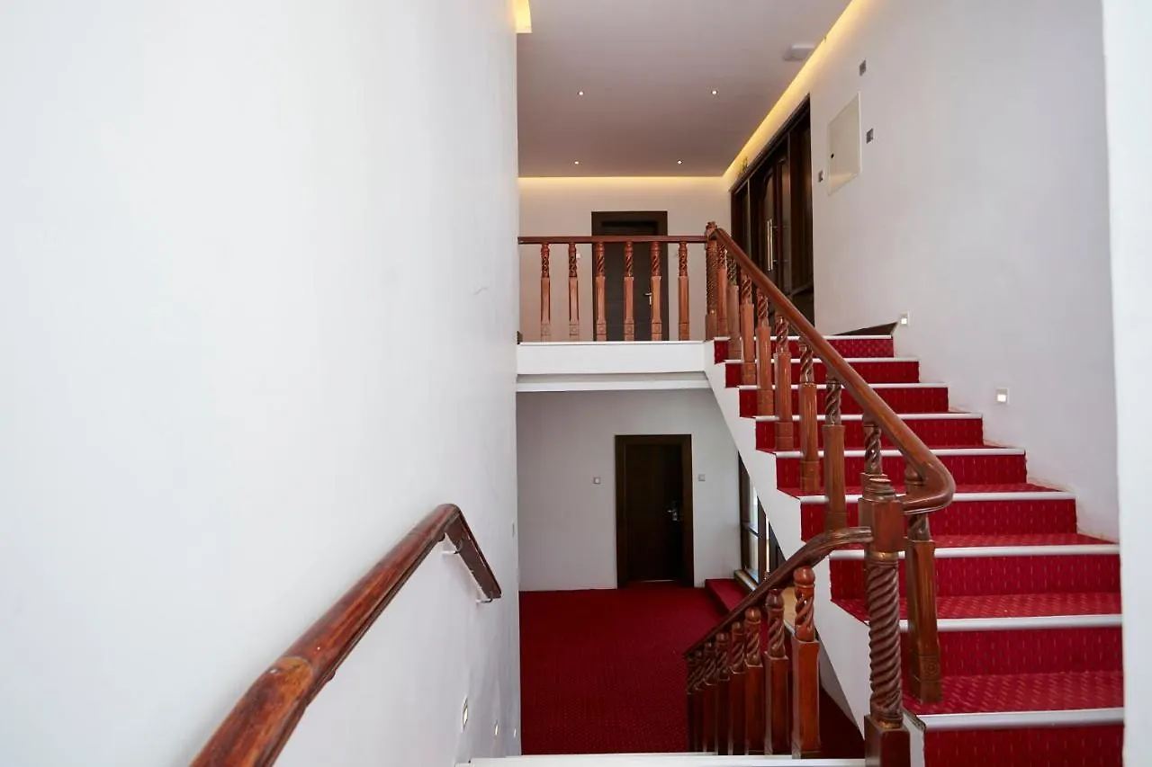 Galway Heights Hotel Nuwara Eliya