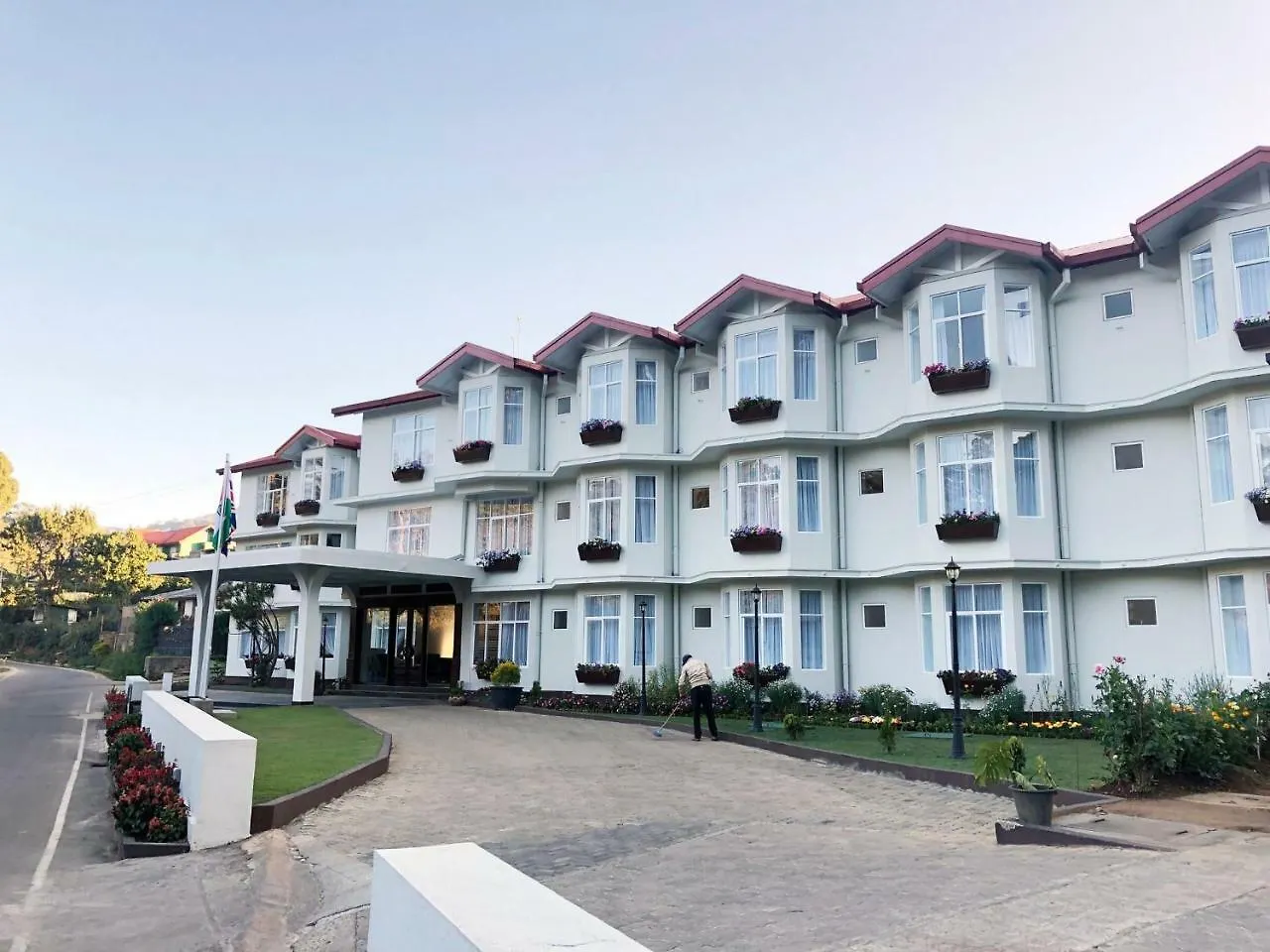 Galway Heights Hotel Nuwara Eliya